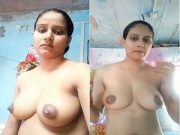 Sexy Indian Bhabhi Shows Nude Body